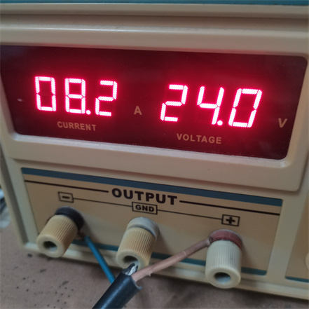 输入电压DC24V 输出显示电流3.9A±3%  驱动输出电压42-48V功率200W