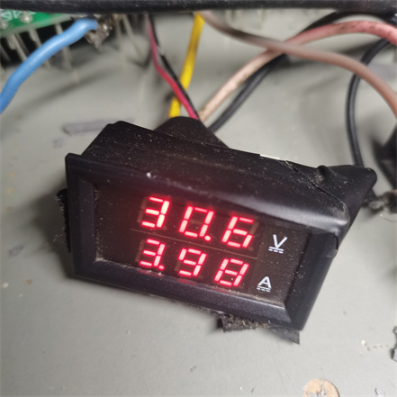 输入DC24V 输出120w 30-35V 4A DC-DC电源