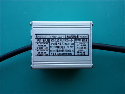 输入功率 AC36V 24W  0.9A 21-30V 输出