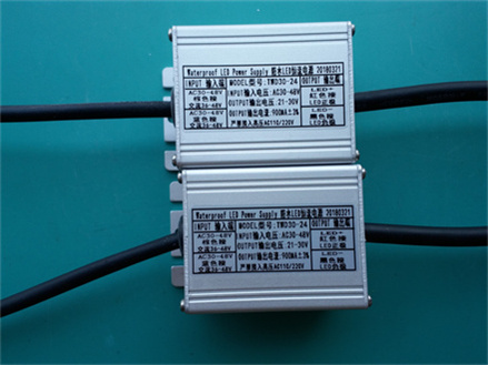 输入功率 AC36V 24W  0.9A 21-30V 输出