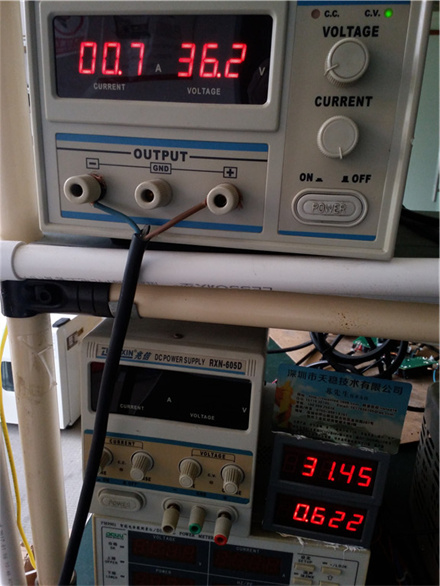 输入电压：DC12-48 V,输出 30-35V 0.6A 可升可降电源