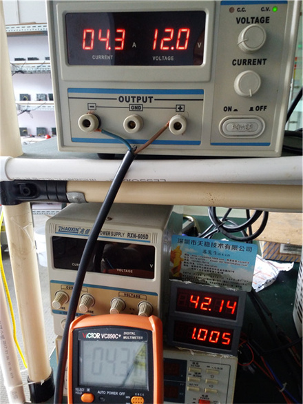 40W输入 DC12V  输出1A 36-42V led防水恒流驱动电源